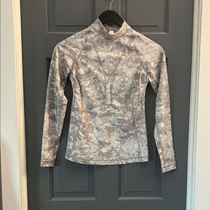 Lululemon Long Sleeve Rash Guard Swim Top Gray Pattern Size 8